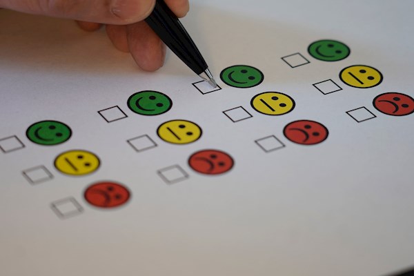 Indhent evalueringer med ConferenceCommunicator online evaluering, enten som weblink eller via event app´en.